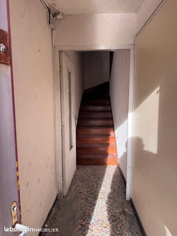 Immeuble 100 m² - Photo 1