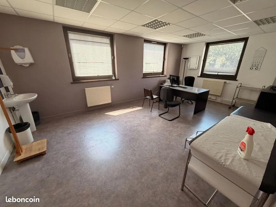 Immeuble de rapport 1590 m² - Photo 1