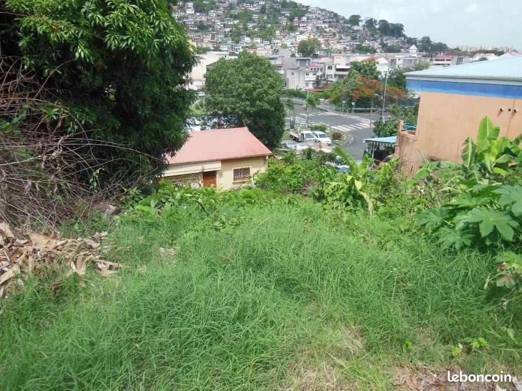 Terrain 414 m² Fort De France - Photo 1