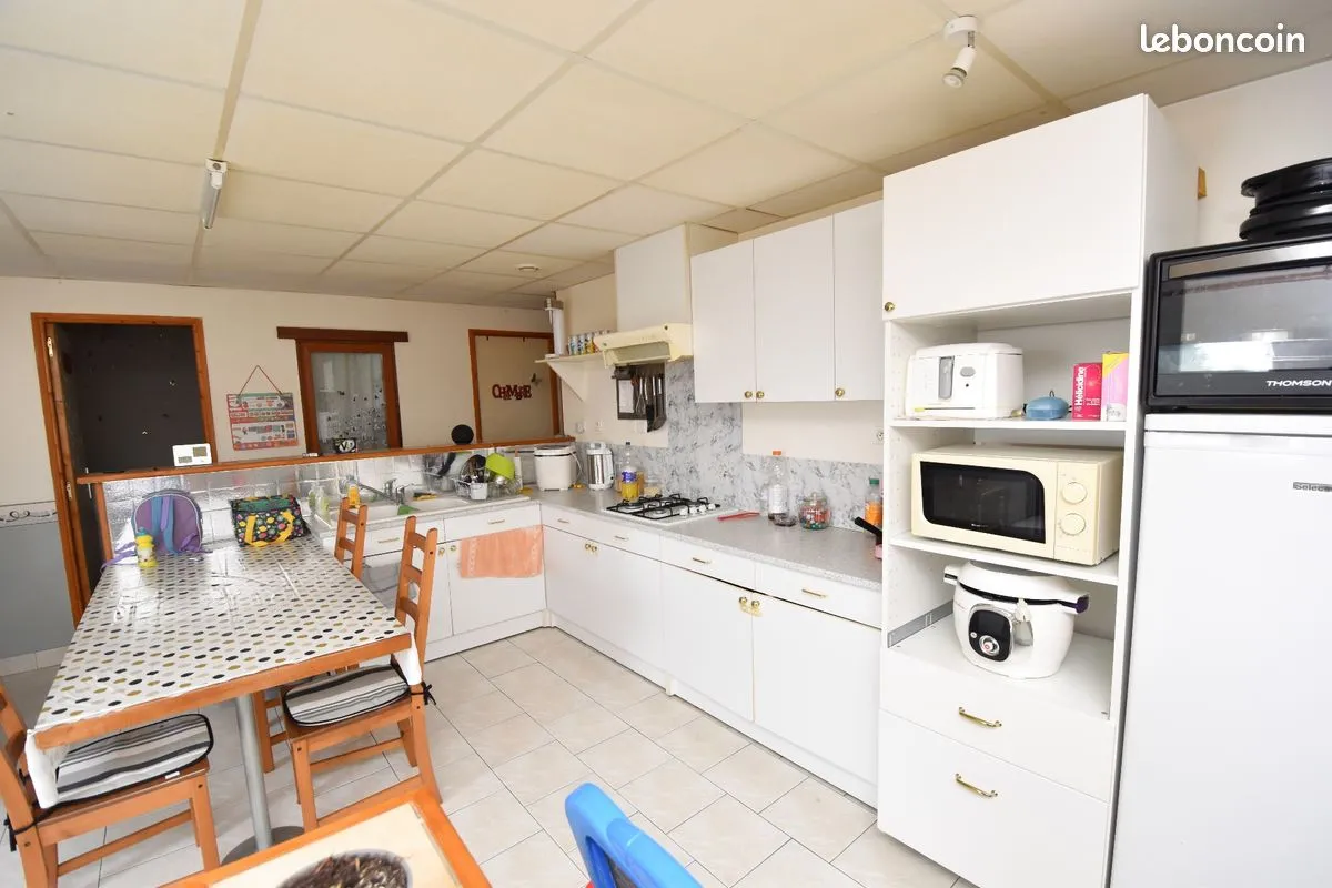 Immeuble de rapport 15 pièces 292 m² - Photo 1