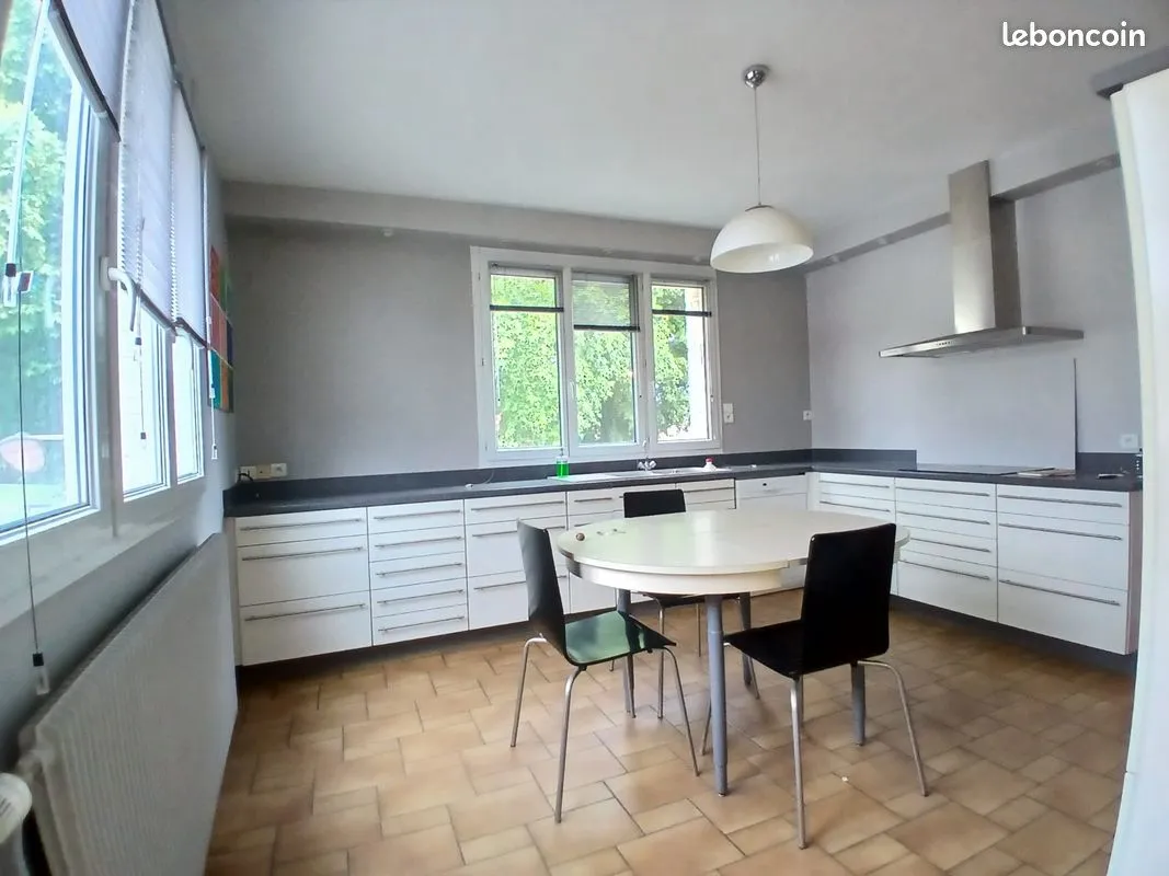 Immeuble de rapport 10 pièces 430 m² - Photo 1
