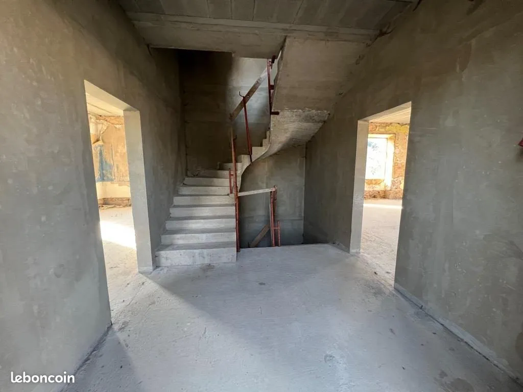 Immeuble 437 m² - Photo 1