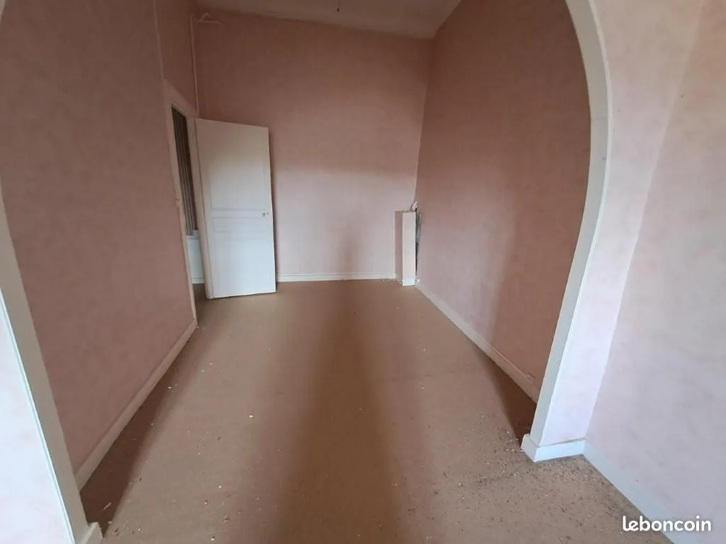 Immeuble 12 pièces 443 m² - Photo 1