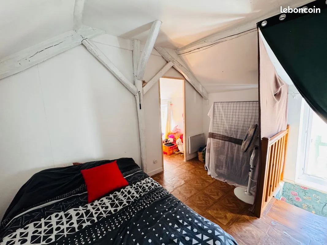 Ensemble immobilier de 2 maisons et 3 appartements - Photo 1