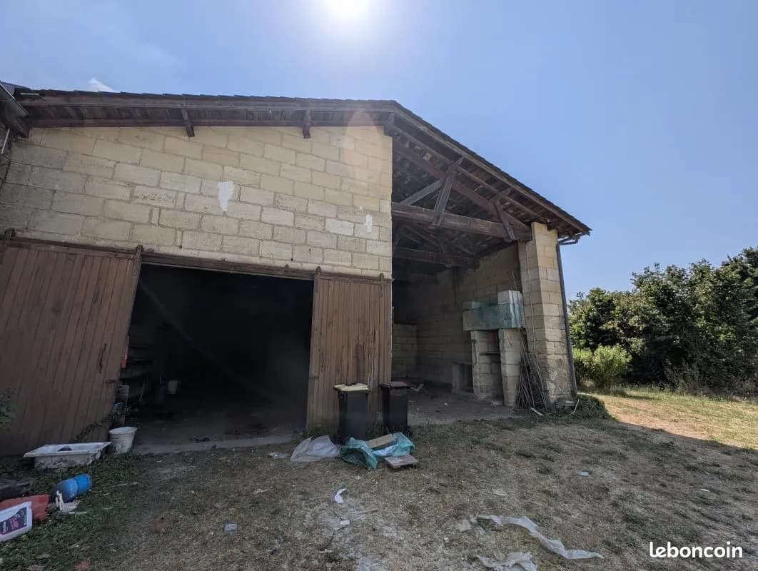 Immeuble 135 m² - Photo 1