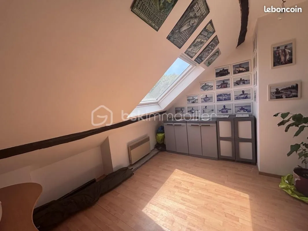 Immeuble 105 m² - Photo 1