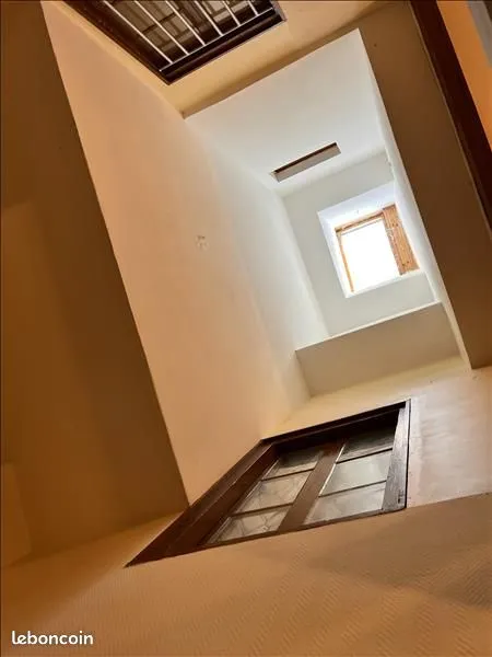 Immeuble 97 m² - Photo 1