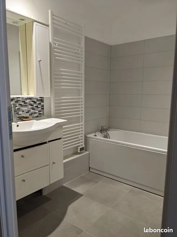 Immeuble 147 m² - Photo 1