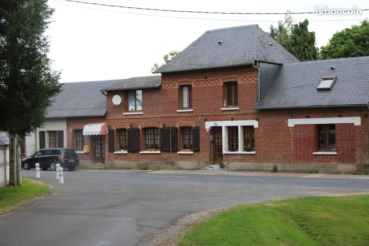 Immeuble 10 pièces 270 m² - Photo 1