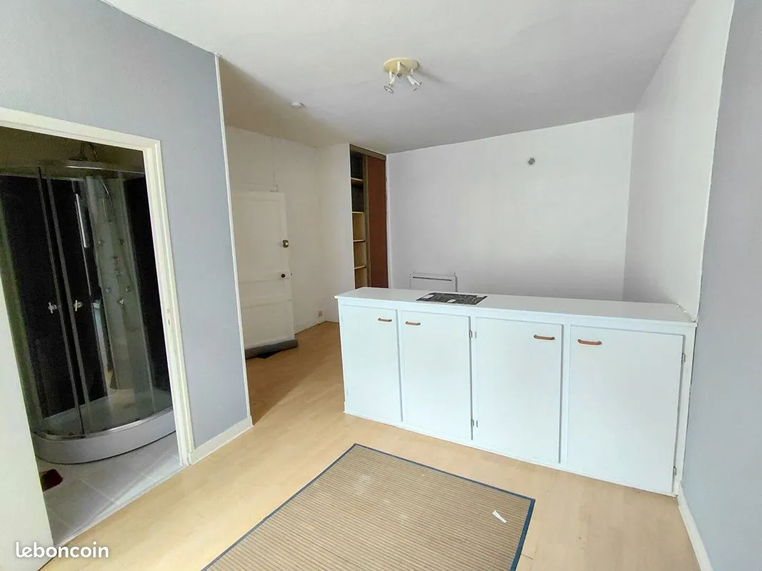 Immeuble 10 pièces 230 m² - Photo 1