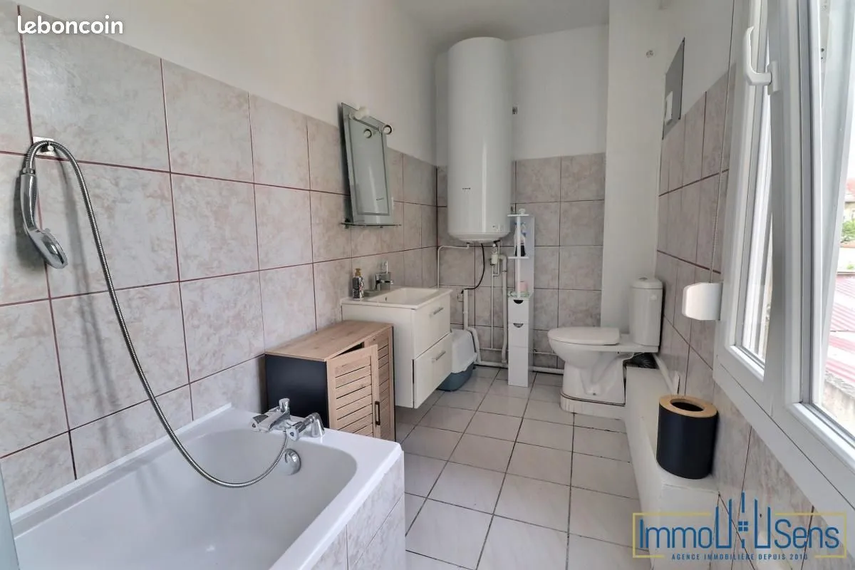 Immeuble de rapport 285 m² - Photo 1