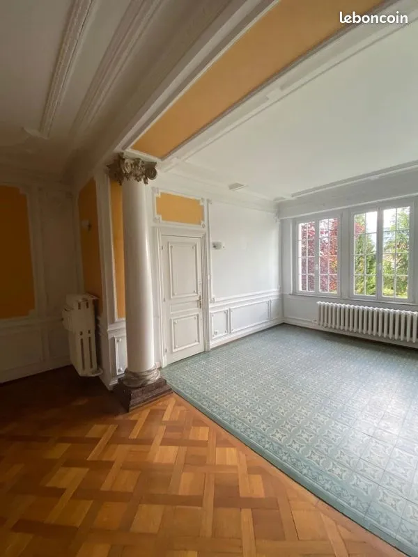 Immeuble 380 m² - Photo 1
