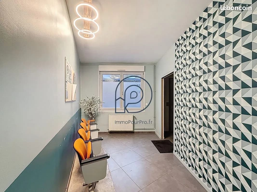 Local 167 m² Lambersart - Photo 1