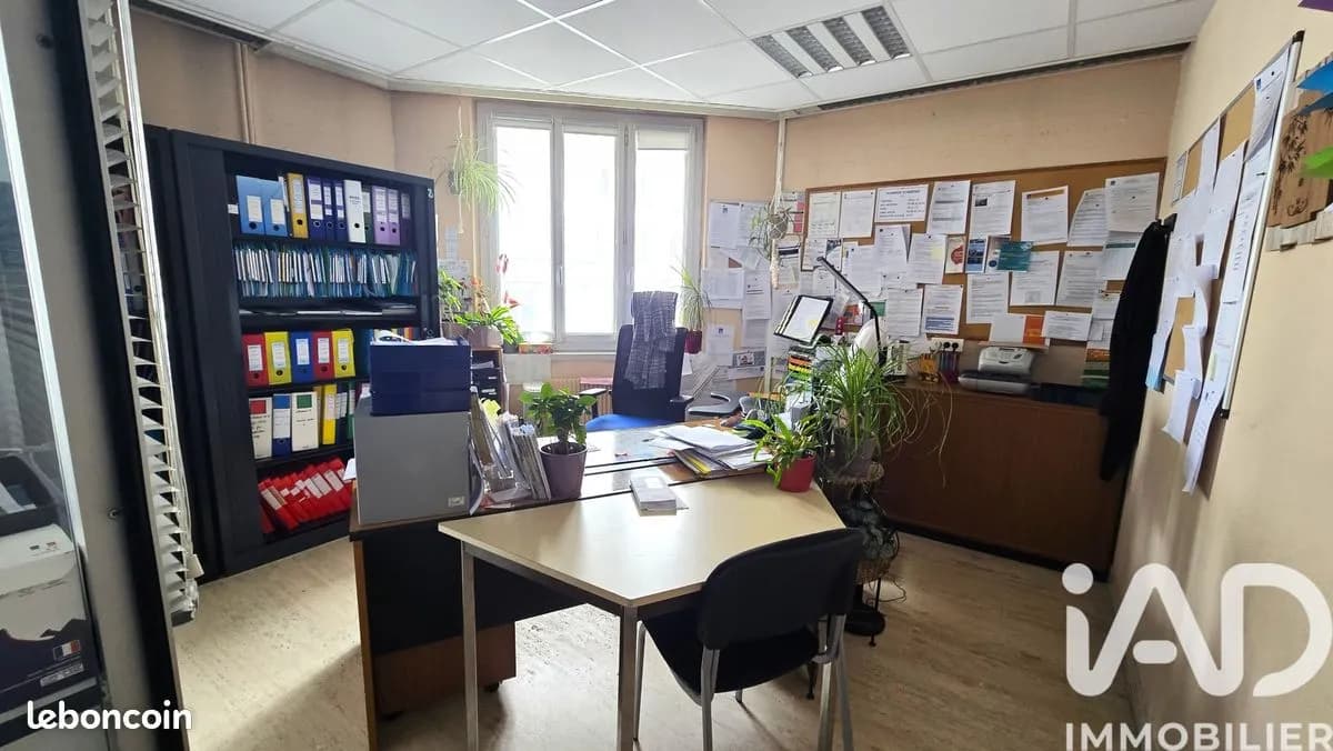 Immeuble 660 m² - Photo 1