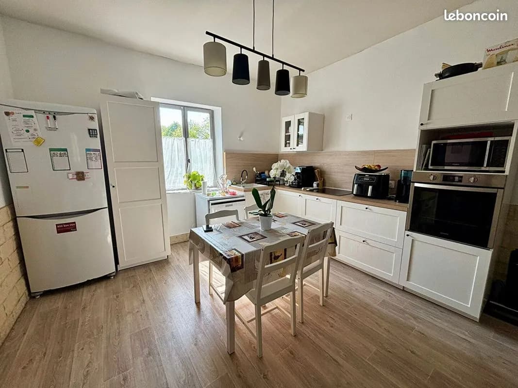 Immeuble 12 pièces 250 m² - Photo 1