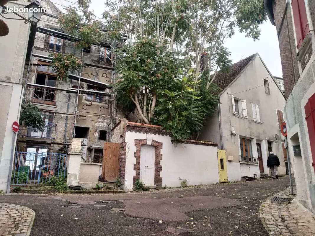 Immeuble 10 pièces 300 m² - Photo 1