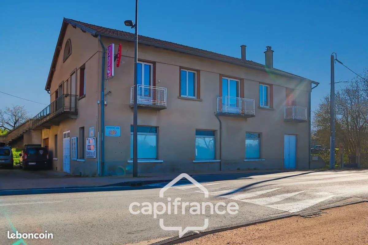 Immeuble 856 m² - Photo 1