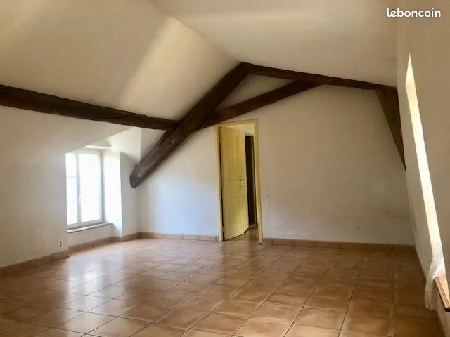 Immeuble locatif avec 4 appartements + rez-de-chaussée nu - Photo 1