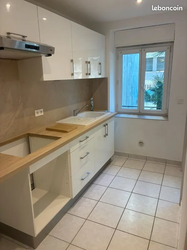Immeuble 8 pièces 200 m² - Photo 1