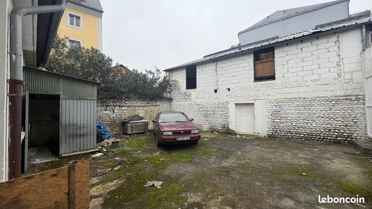 🔥RARE Immeuble de 500m² + 83m² de cours intérieur en hyper centre de Tarbes - Potentiel exceptionnel - Photo 1