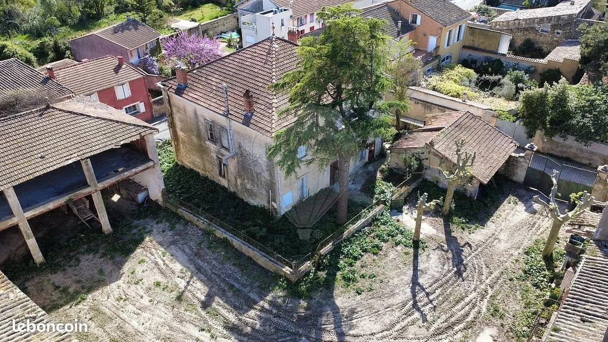 Immeuble 279 m² - Photo 1