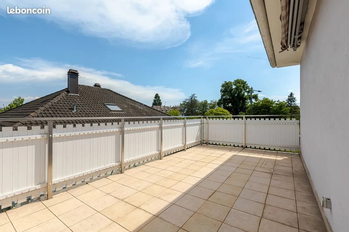 Strasbourg - Immeuble 213m² - 2 appartements -bi famille- - LIBRE - INVESTISSEMENT LOCATIF (idéal colocation/co-living-10 chambres possibles) - Photo 1