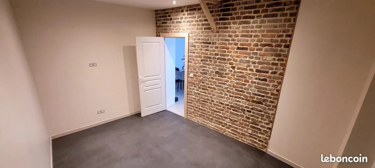 Immeuble de rapport, 27 600 /an - 11,5 % brut, prox CARVIN - Photo 1