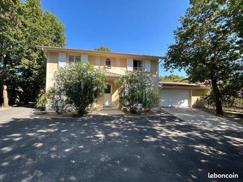Ensemble immobilier, gîtes, chambres d'hôtes, immeuble, propriété, locations saisonnières, local commercial, piscine, investissement, investisseur, rendement locatif - Photo 1