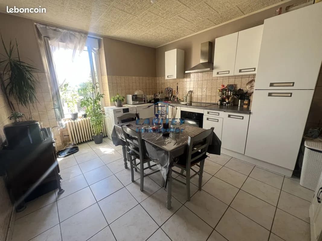 Immeuble de rapport 10 pièces 150 m² - Photo 1