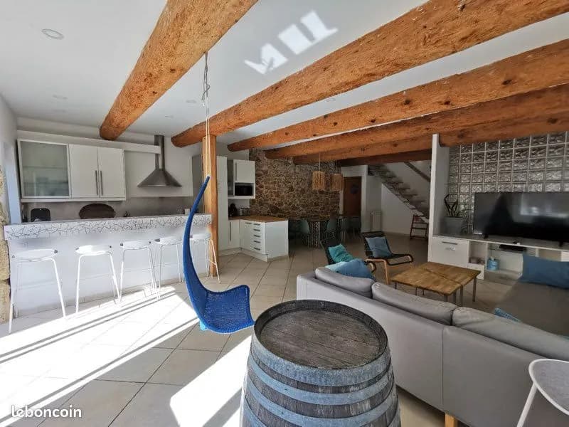 Immeuble à Bouzigues dans maison vigneronne 240m2 - Photo 1