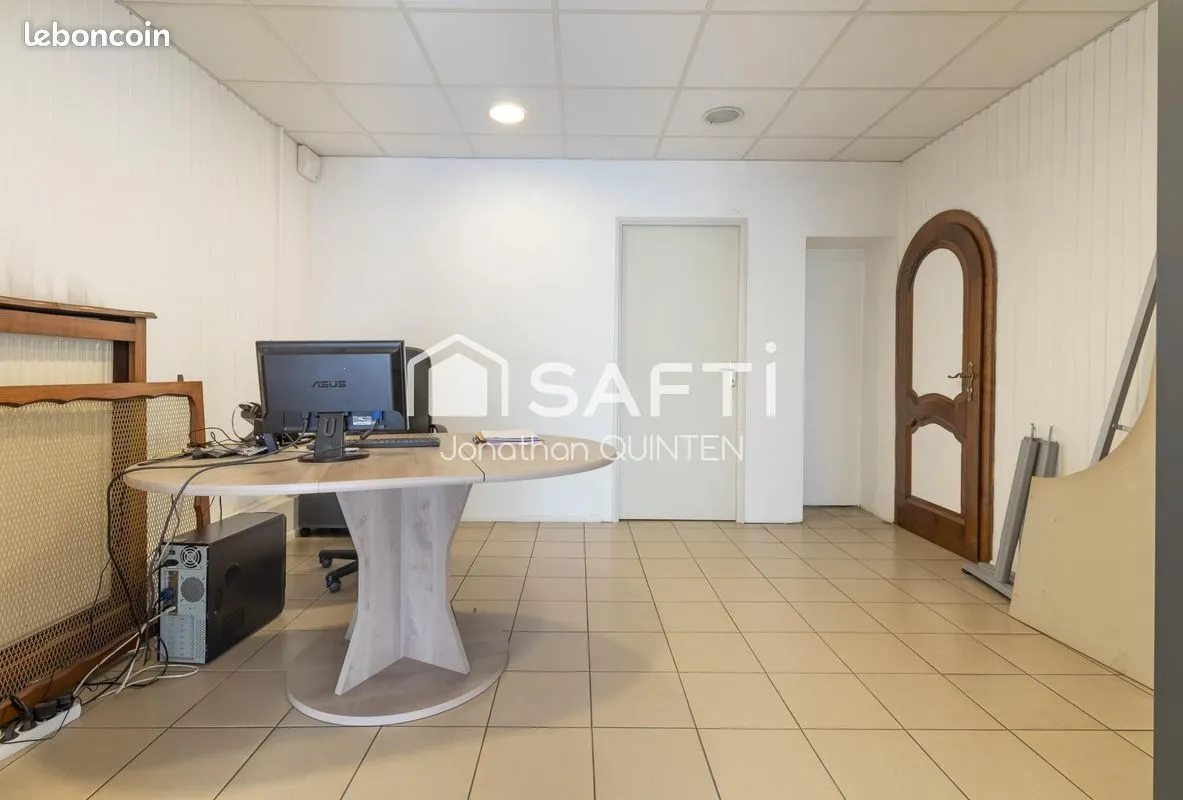 Immeuble 186 m² - Photo 1