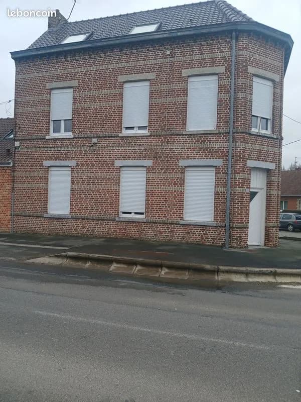 À vendre immeuble sur Merville - Photo 1