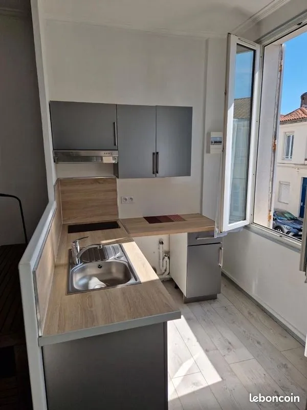 A vendre immeuble proche de la cure thermale et du centre ville - Photo 1