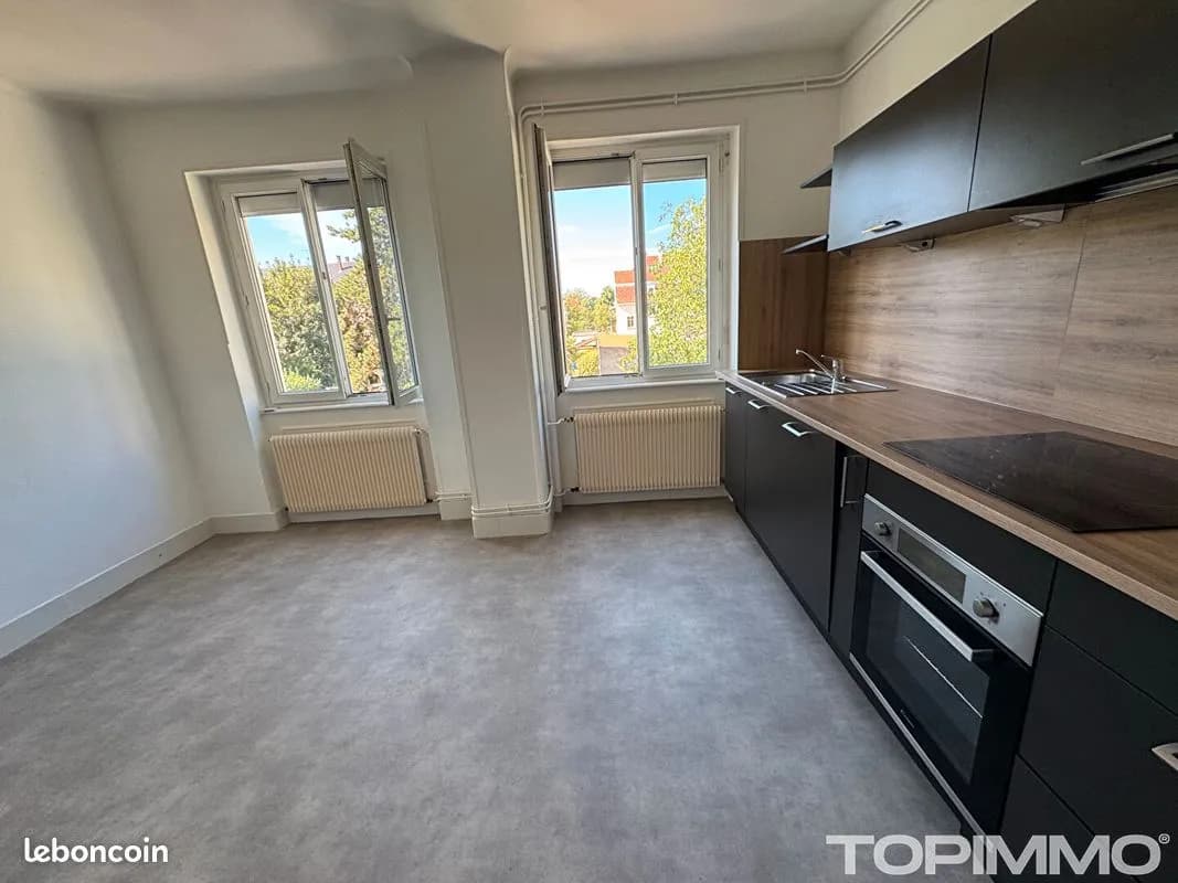 Immeuble 9 pièces 200 m² - Photo 1