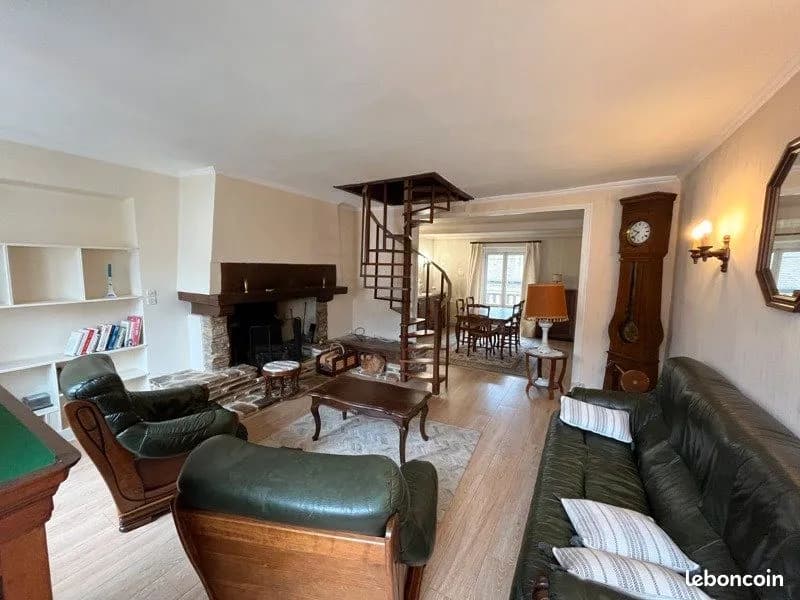 Immeuble 285 m² - Photo 1