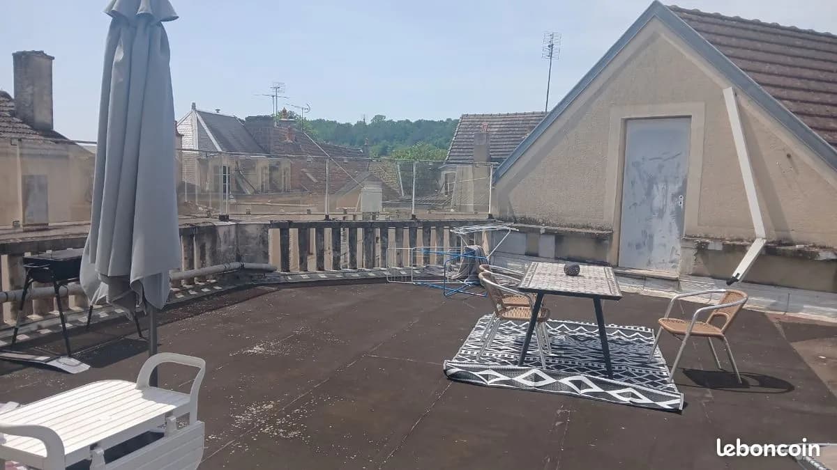 Immeuble 20 pièces 600 m² - Photo 1