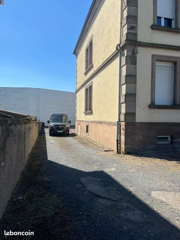 Immeuble dans maison de maître + 1 annexe individuelle - Photo 1