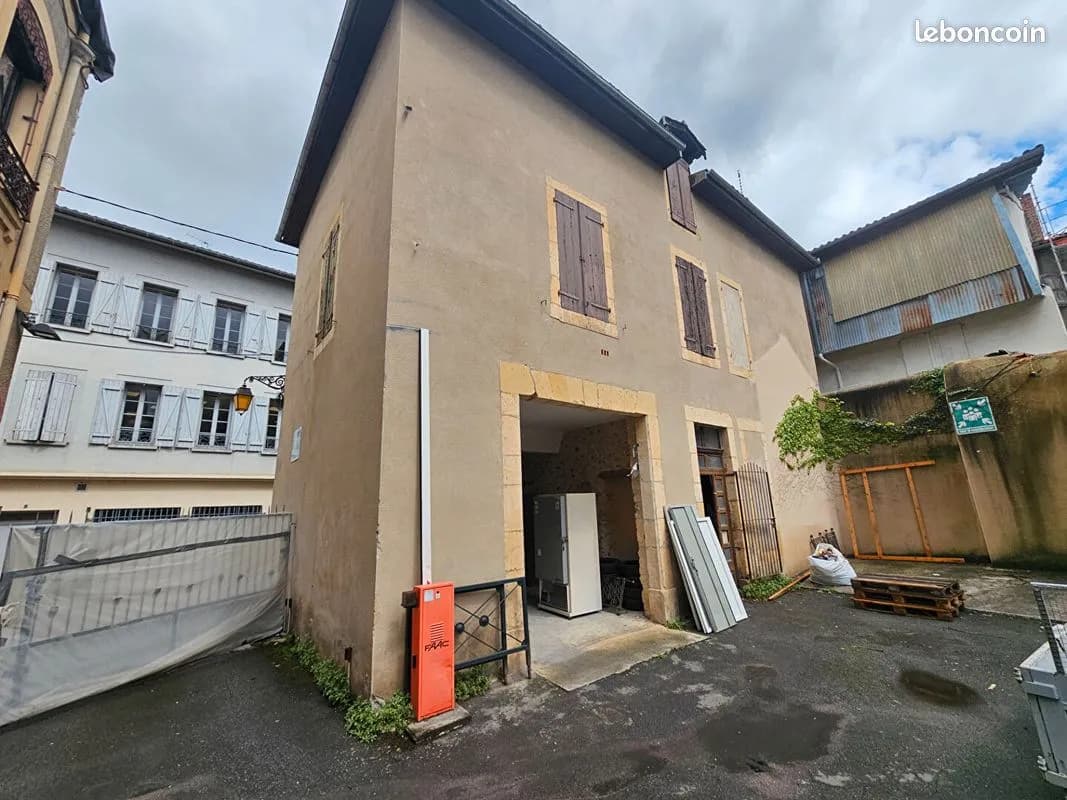 Immeuble de rapport 250 m² - Photo 1