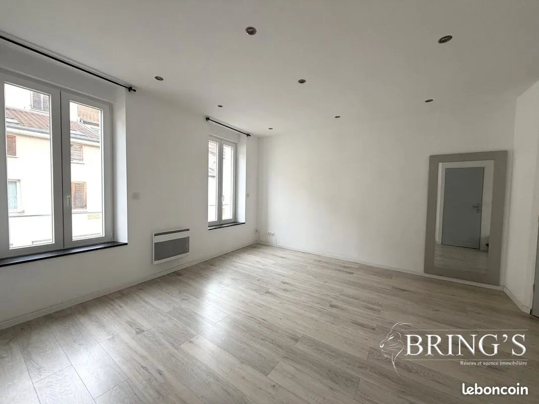 Immeuble 100 m² - Photo 1