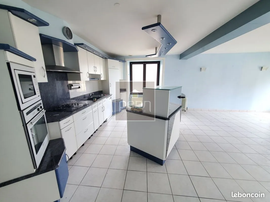 Immeuble 6 pièces 130 m² - Photo 1