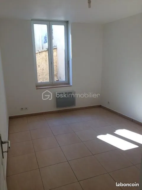 Immeuble 215 m² - Photo 1