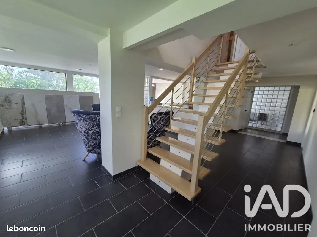 Immeuble de rapport 3340 m² - Photo 1