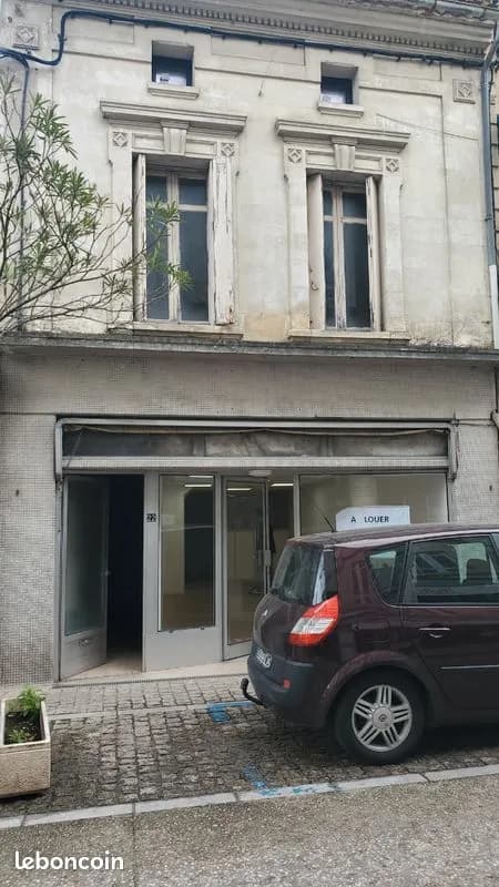 Immeuble 1 pièce 240 m² - Photo 1