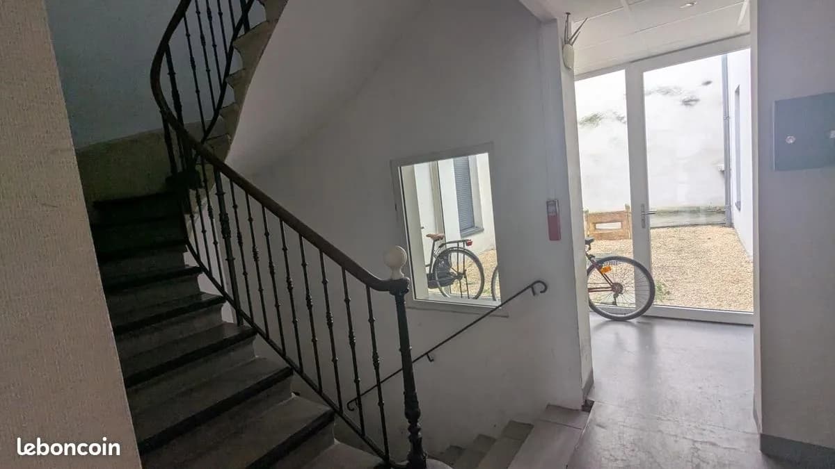 Immeuble de rapport 17 pièces 600 m² - Photo 1
