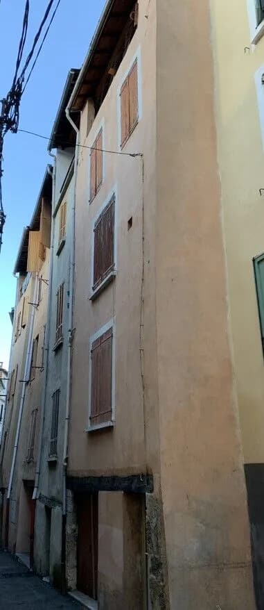 immeuble avec travaux - Photo 1