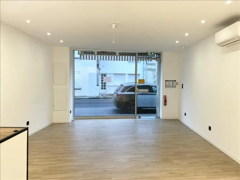 Immeuble 87 m² - Photo 1