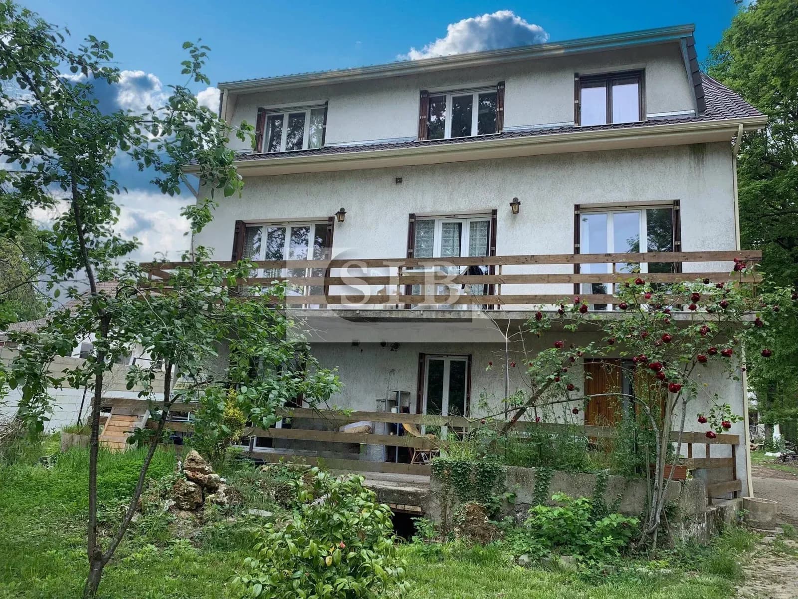 Nozay- Immeuble de 3 appartements dans un secteur calme - Photo 1