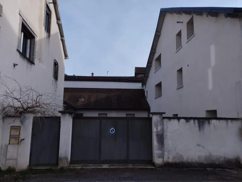 IMMEUBLE AVEC PLATEAUX NUS - Photo 1