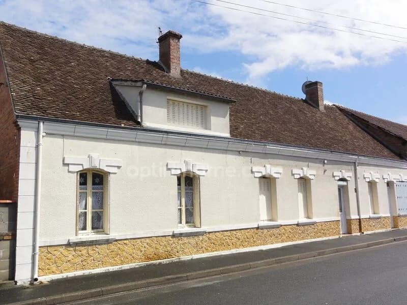 SOUESMES, Village de Sologne, Immeuble de rapport de trois appartements dont deux actuellement loués - Photo 1