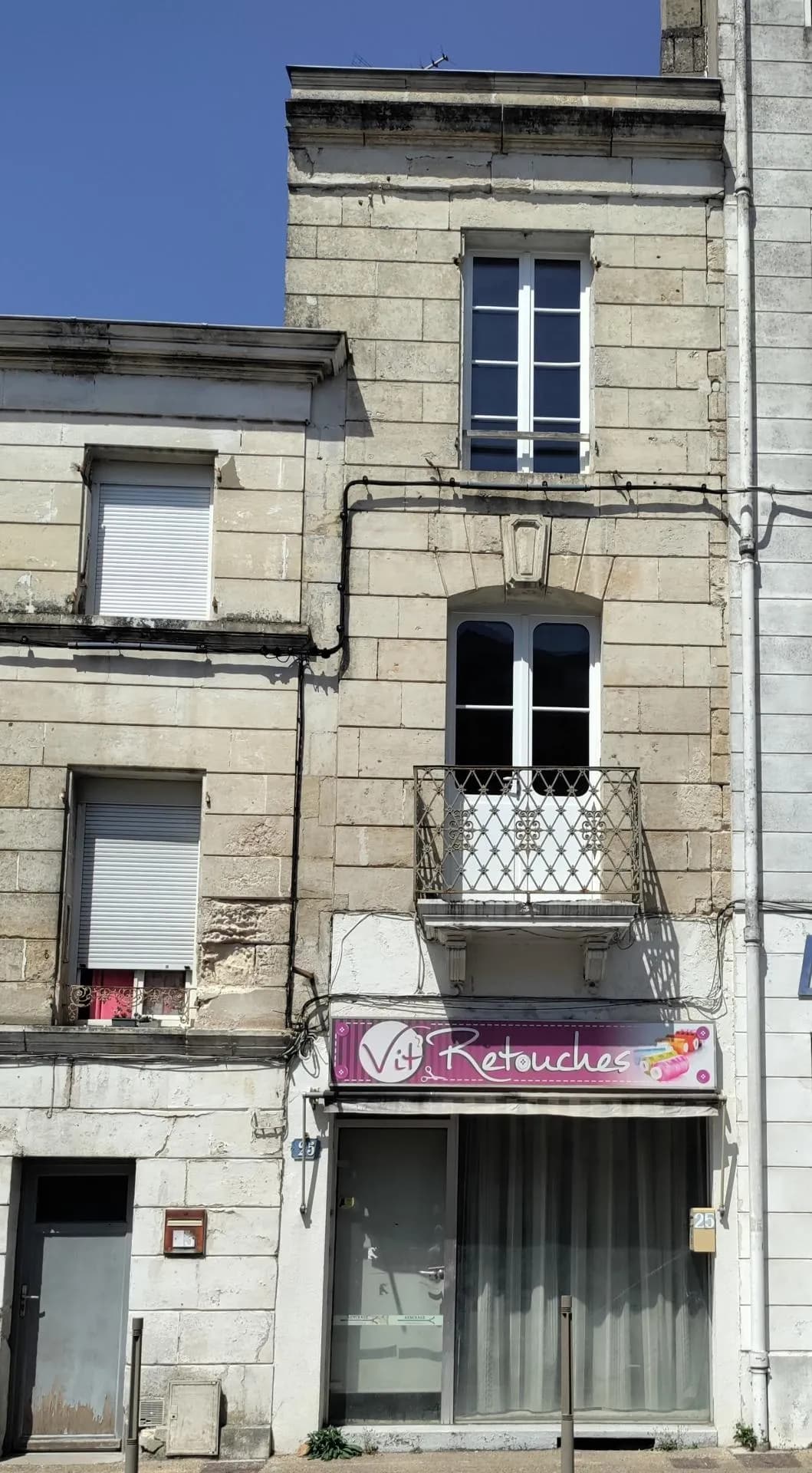 Immeuble situé proche des jardins de la Brèche et du centre ville - Photo 1